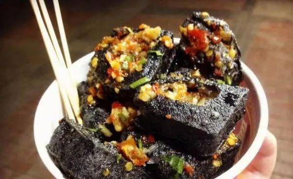 开云体育 开云平台世界公认5大的垃圾食品比泡面严重得多！关键年轻人还爱吃！(图5)