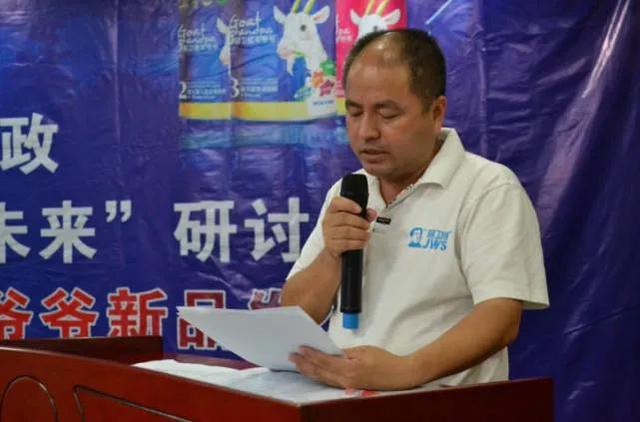 悬赏五十开云 开云体育平台万要一只明胶制作的鱿鱼(图5)