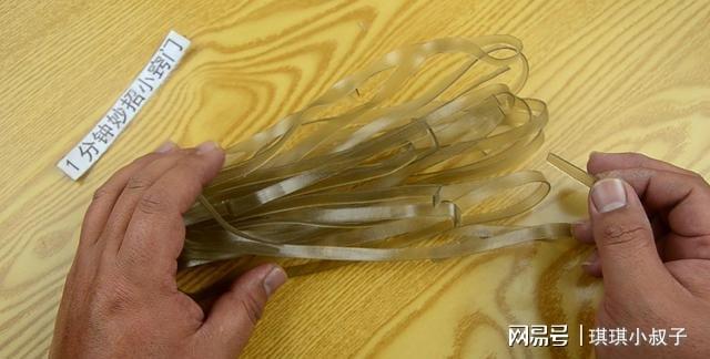 红薯粉条如何辨别真开云 开云体育假？粉条厂员工教我诀窍轻松分辨真假(图3)